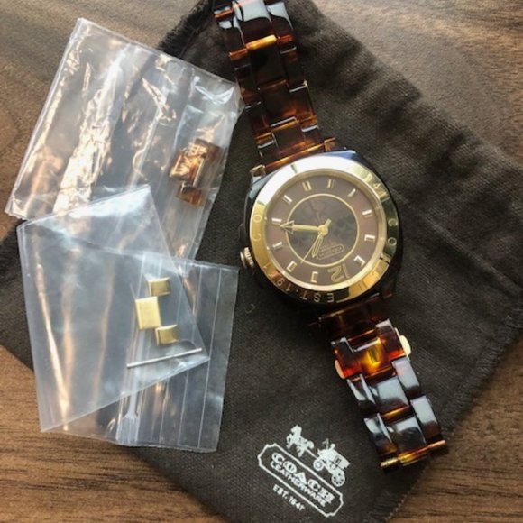 Pre-Owned-COACH Boyfriend Watch.  Brown & Gold. - Picture 1 of 4